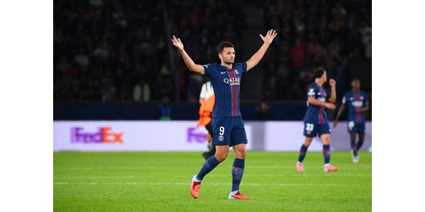 Een van de redenen achter de tenueveiling van Paris Saint-Germain Een van de redenen achter de tenueveiling van Paris Saint-Germain